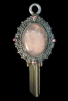 oval rose quartz with lt rose swarovski crysyals